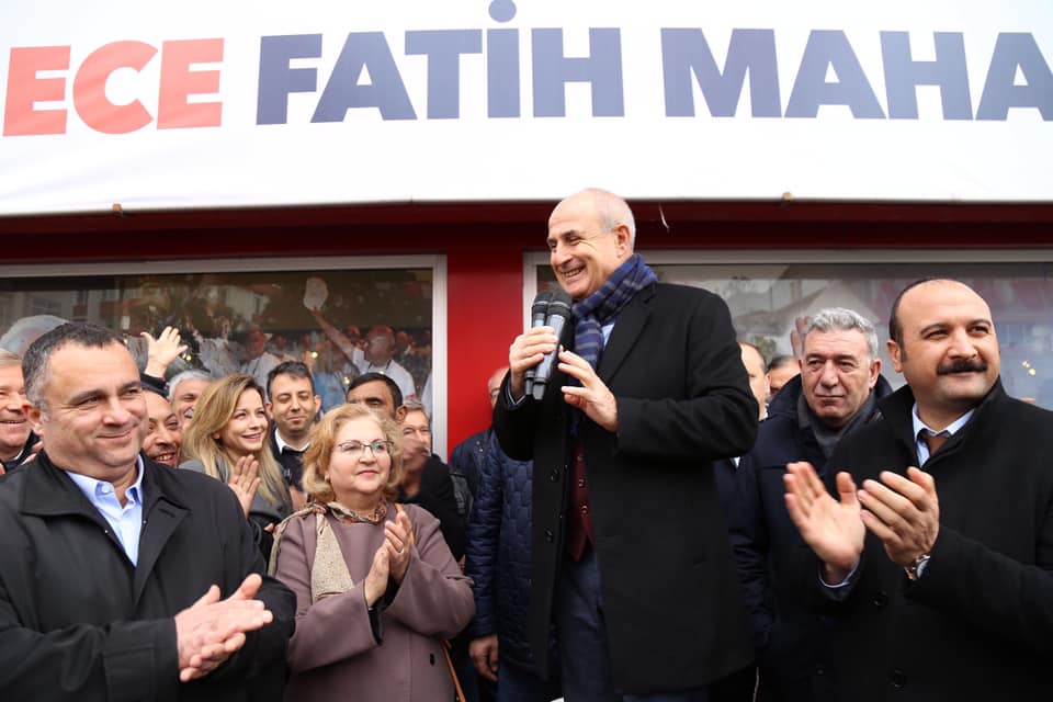 “Mevlüt bey burada dur! Yeşil adına konuşacak en son belediye başkanısın…”