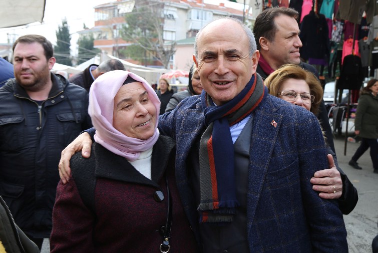 Akgün; “Çağdaş toplumların temel taşı kadınlardır”