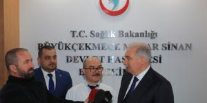 MEVLÜT UYSAL SAĞLIK ÇALIŞANALARININ 14 MART TIP BAYRAMI’NI KUTLADI