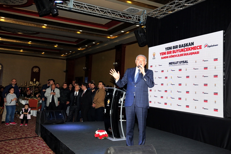 MEVLÜT UYSAL:”SEÇİM SONUÇLARINI İLAN EDEN İLK İLÇE OLALIM”