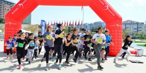 BEYLİKDÜZÜ, YAŞAM VADİSİ SPOR ŞENLİĞİ’NDE BULUŞTU