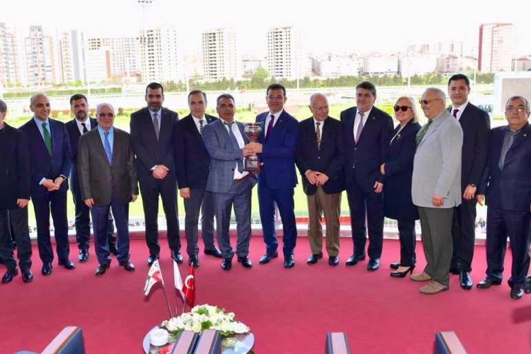 BAŞKAN EKREM İMAMOĞLU İBB KOŞUSU’NU İZLEDİ