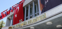 İstanbul Büyükşehir Belediye Başkanlığı hizmet binasına ”T.C.” ibaresi eklendi…