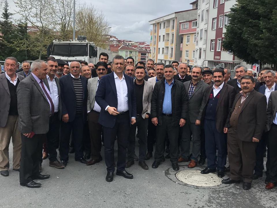 Kemal Deniz Bozkurt :”Esenyurt’ta olduğu gibi İstanbul’da da hak eden kazanacak.”