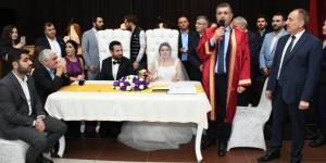 Kemal Deniz Bozkurt’tan ilk nikah…