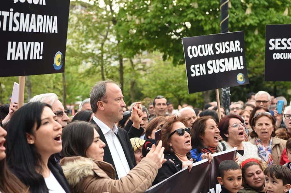 TURAN HANÇERLİ: “BU KÖTÜLÜĞÜ DÜNYADAN SÖKÜP ATALIM”