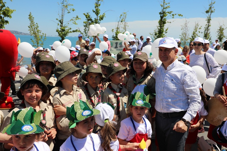 Başkan Akgün: “1001 zeytin ağacını Büyükçekmece çocuklarına hediye ediyoruz”