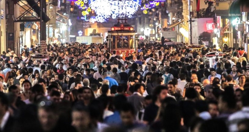 TÜRKİYE’NİN NÜFUSU AÇIKLANDI