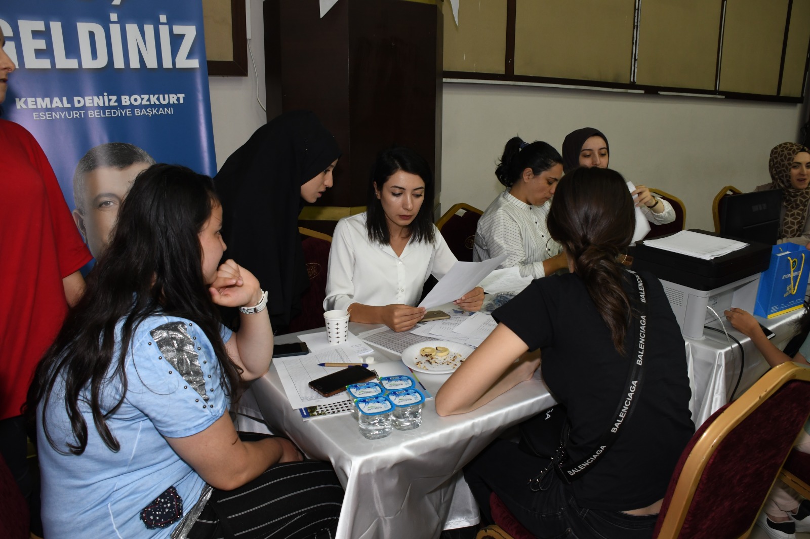 Esenyurt Belediyesi’nden üniversiteli adaylara tercih desteği