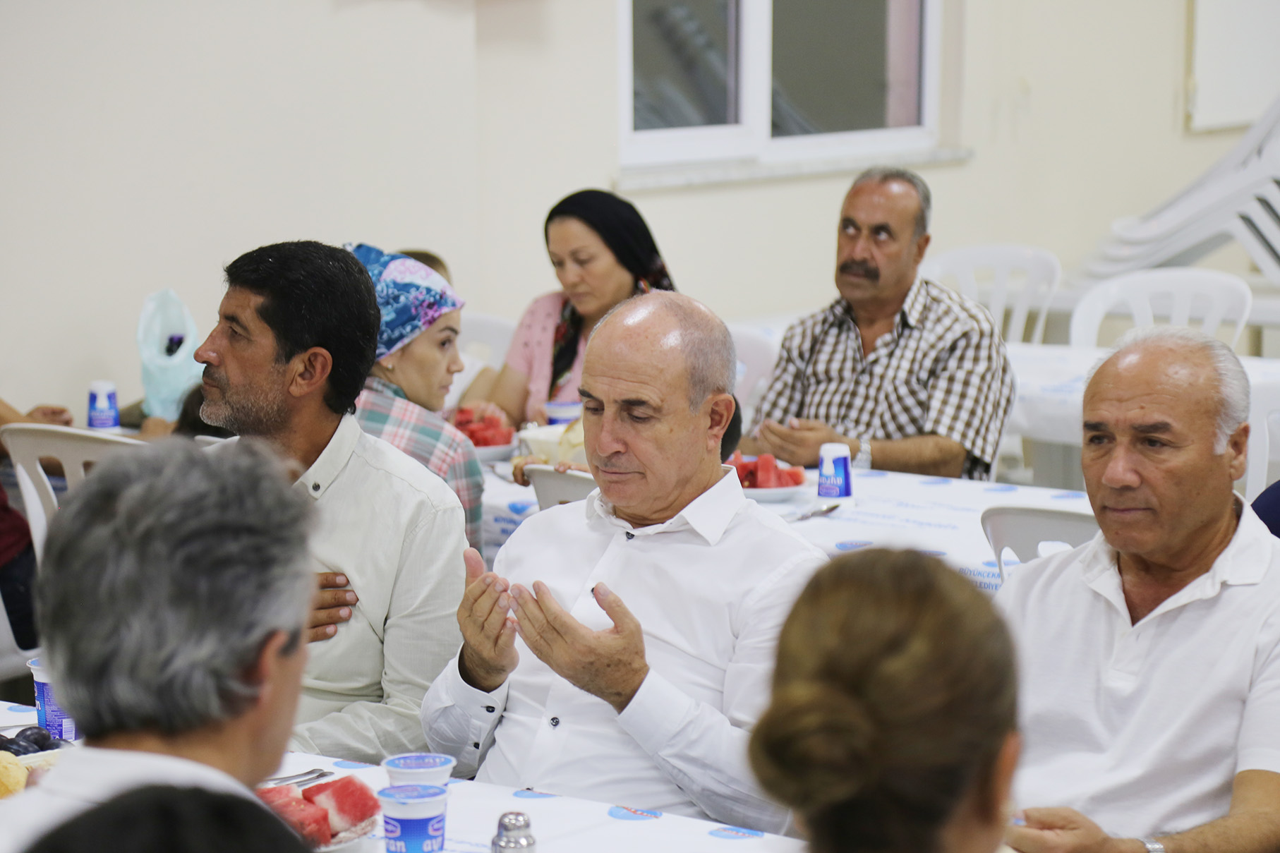 Başkan Akgün, Alevi vatandaşların matem orucunu paylaştı