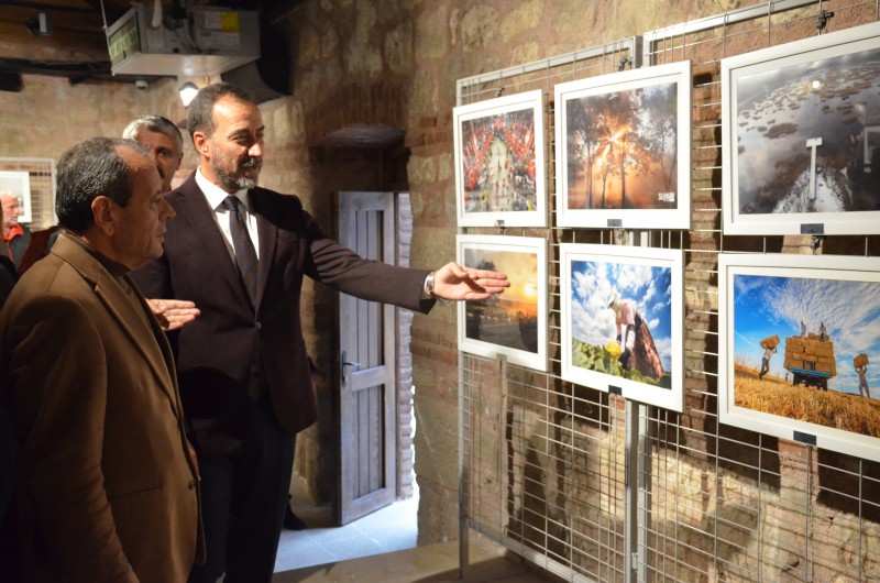 1 KASIM ÖZEL FOTOĞRAF SERGİSİ’NE YOĞUN İLGİ