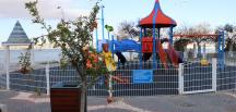 BÜYÜKÇEKMECE’DE ÇOCUK PARKLARI MEYVE AĞAÇLARIYLA DONATILIYOR