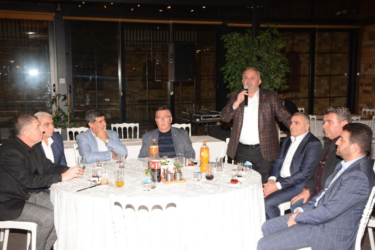 BAŞKAN MESUT ÜNER ÇATALCA OTOBÜSÇÜLER KOOPERATİFİ İLE BİR ARAYA GELDİ