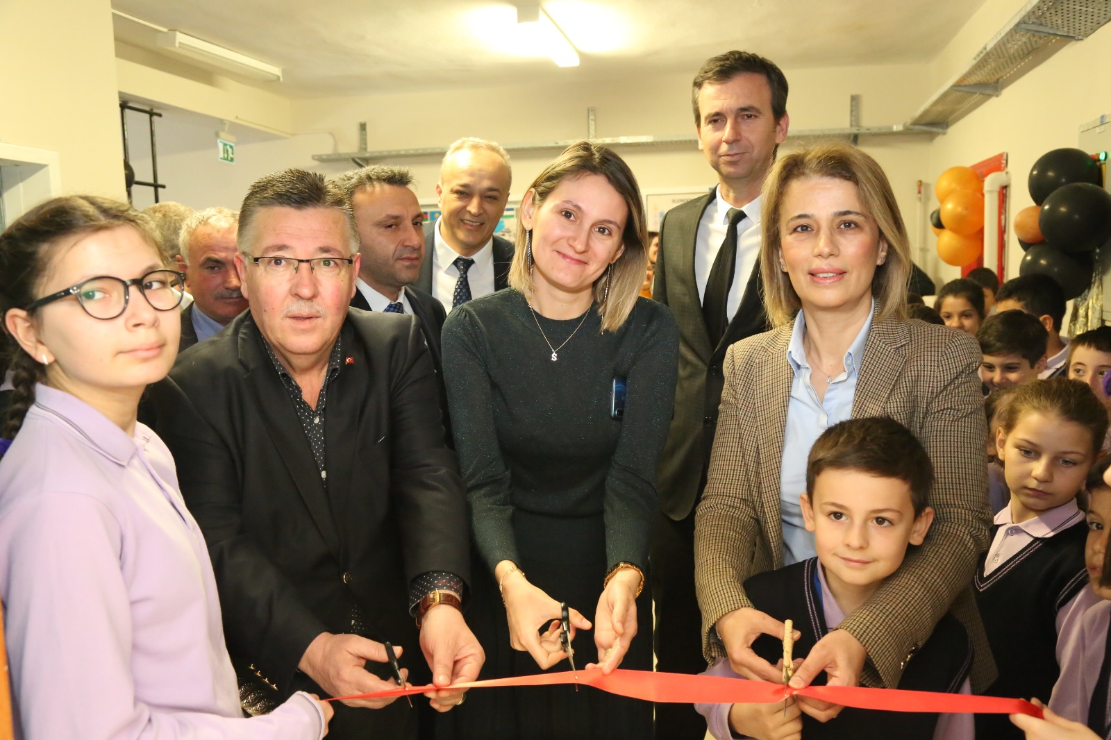 ÇATALCA SUBAŞI İLKÖĞRETİM OKULU’NDA YAŞAM VE BECERİ ATÖLYESİ AÇILDI