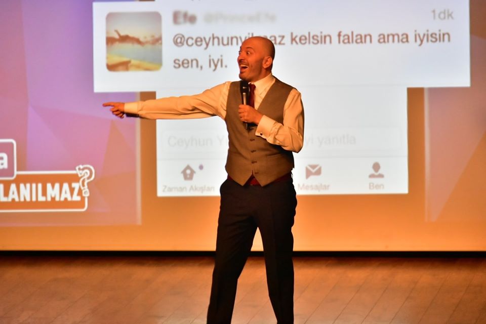 CEYHUN YILMAZ’IN GÖSTERİSİNE ESENYURTLULAR BÜYÜK İLGİ GÖSTERDİ