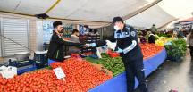 ESENYURT ZABITASI PAZAR YERLERİNDE DENETİMLERİNİ SÜRDÜRÜYOR