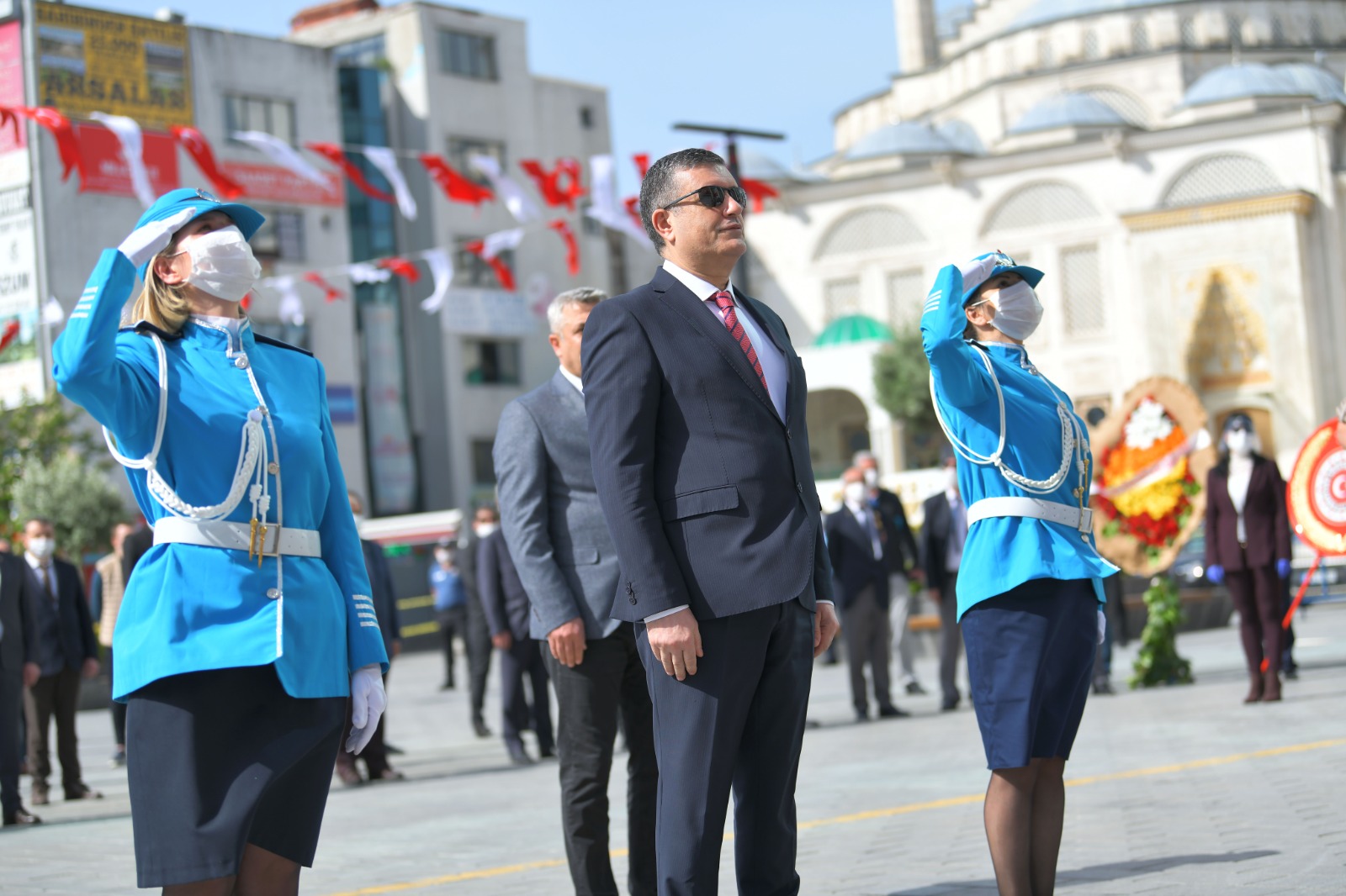 BAŞKAN BOZKURT 19 MAYIS KUTLAMALARINA KATILDI