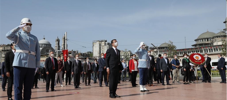 İMAMOĞLU, 19 MAYIS’IN 101.YILDÖNÜMÜNDE TAKSİM’DEYDİ