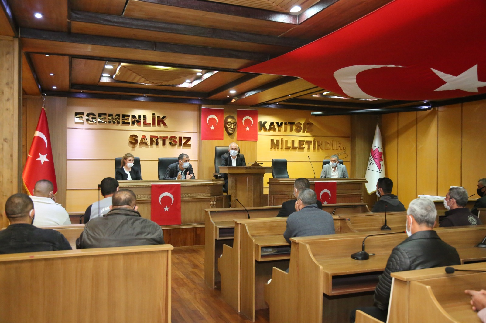 BAŞKAN ÜNER RAMAZAN DAVULCULARINA TEK TEK TEŞEKKÜR ETTİ