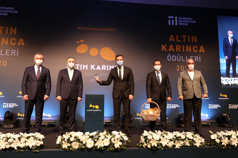 SİLİVRİ BELEDİYESİ “ALTIN KARINCA” ÖDÜLÜ ALDI