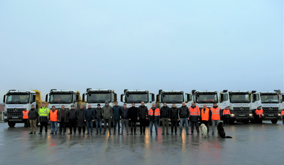 BÜYÜKÇEKMECE’DE KAR TİMLERİ TEYAKKUZA GEÇTİ