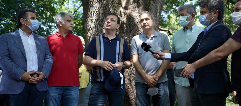 İMAMOĞLU, “KORU NÖBETİNDEKİ” GÖNÜLLÜLERLE BULUŞTU: “İBB’NİN ONAYI OLMADAN HİÇBİR İMALATA GİRİLEMEZ”