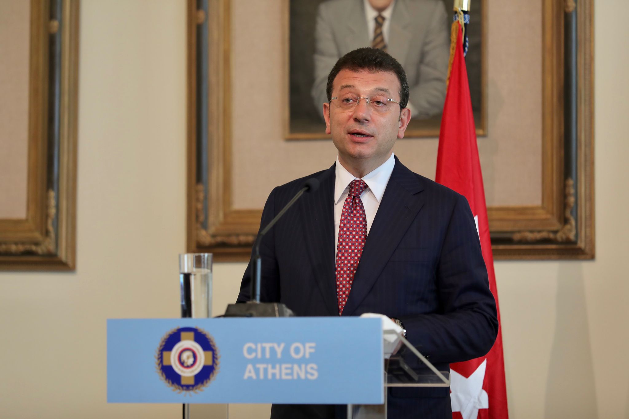 İMAMOĞLU ATİNA’DAN SESLENDİ: İYİ NİYET VE ORTAK AKILLA ÇÖZÜLEMEYECEK SORUN YOK