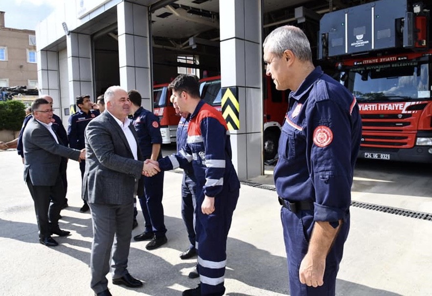 BAŞKAN MESUT ÜNER’DEN ATEŞE YÜRÜYEN KAHRAMANLARA ZİYARET