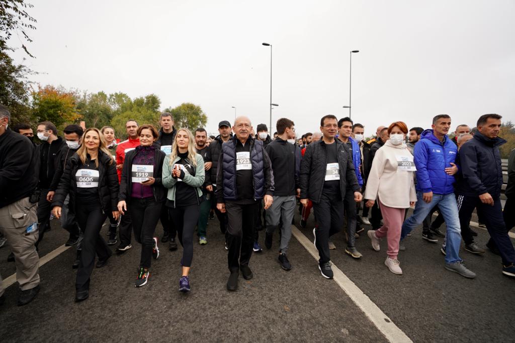 KILIÇDAROĞLU VE AKŞENER’DEN MARATONA 7000 ADIMLIK KATILIM