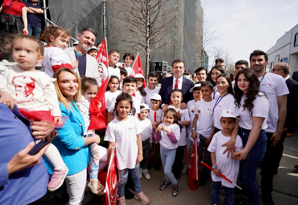 İMAMOĞLU: ÜLKEMİZİN GELECEĞİ ÇOK AYDINLIK