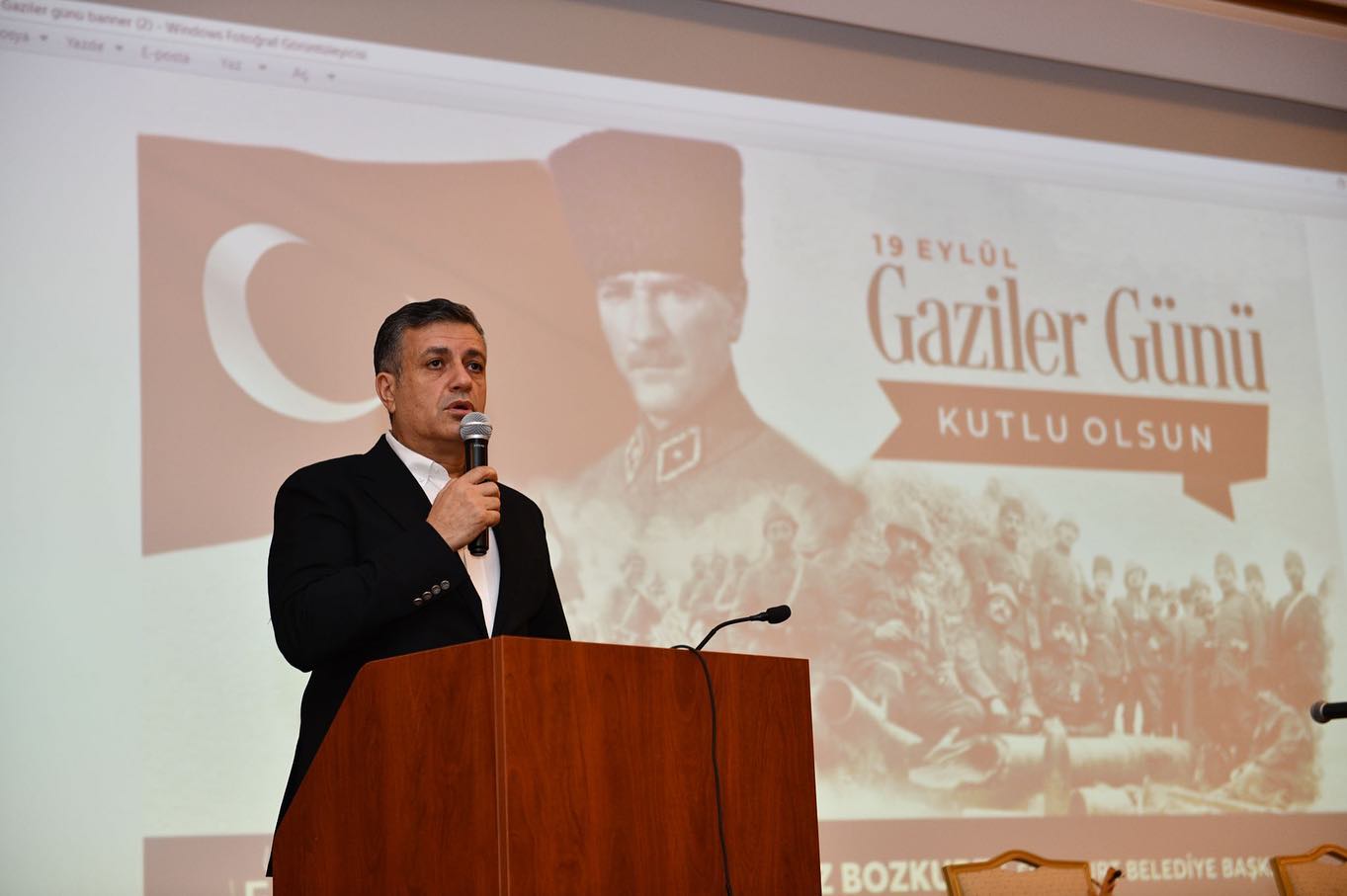 “BAŞKAN BOZKURT: BU ÜLKEDE ÖZGÜRCE YAŞAYABİLİYORSAK ŞEHİT VE GAZİLERİMİZ SAYESİNDEDİR”