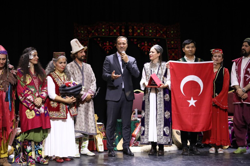 TÜMATA GRUBU’NDAN TÜRK RUHUNU YANSITAN KONSER