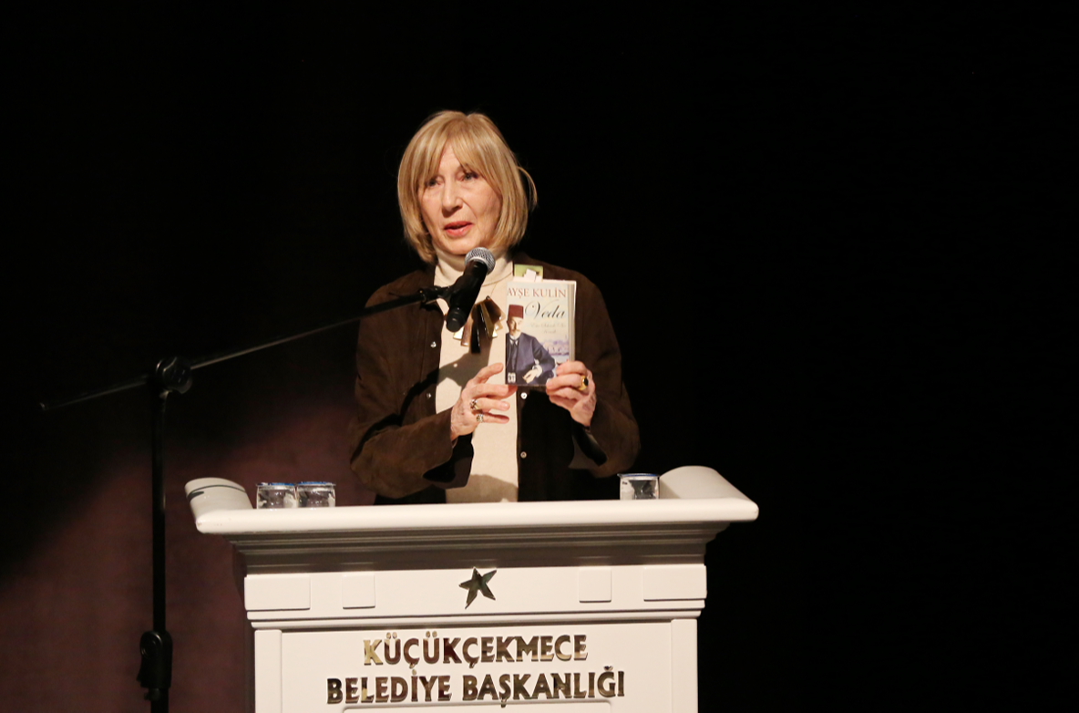 AYŞE KULİN: KİTAPLARDAN UYARLANAN DİZİLER, REYTİNGE GÖRE ŞEKİLLENİYOR