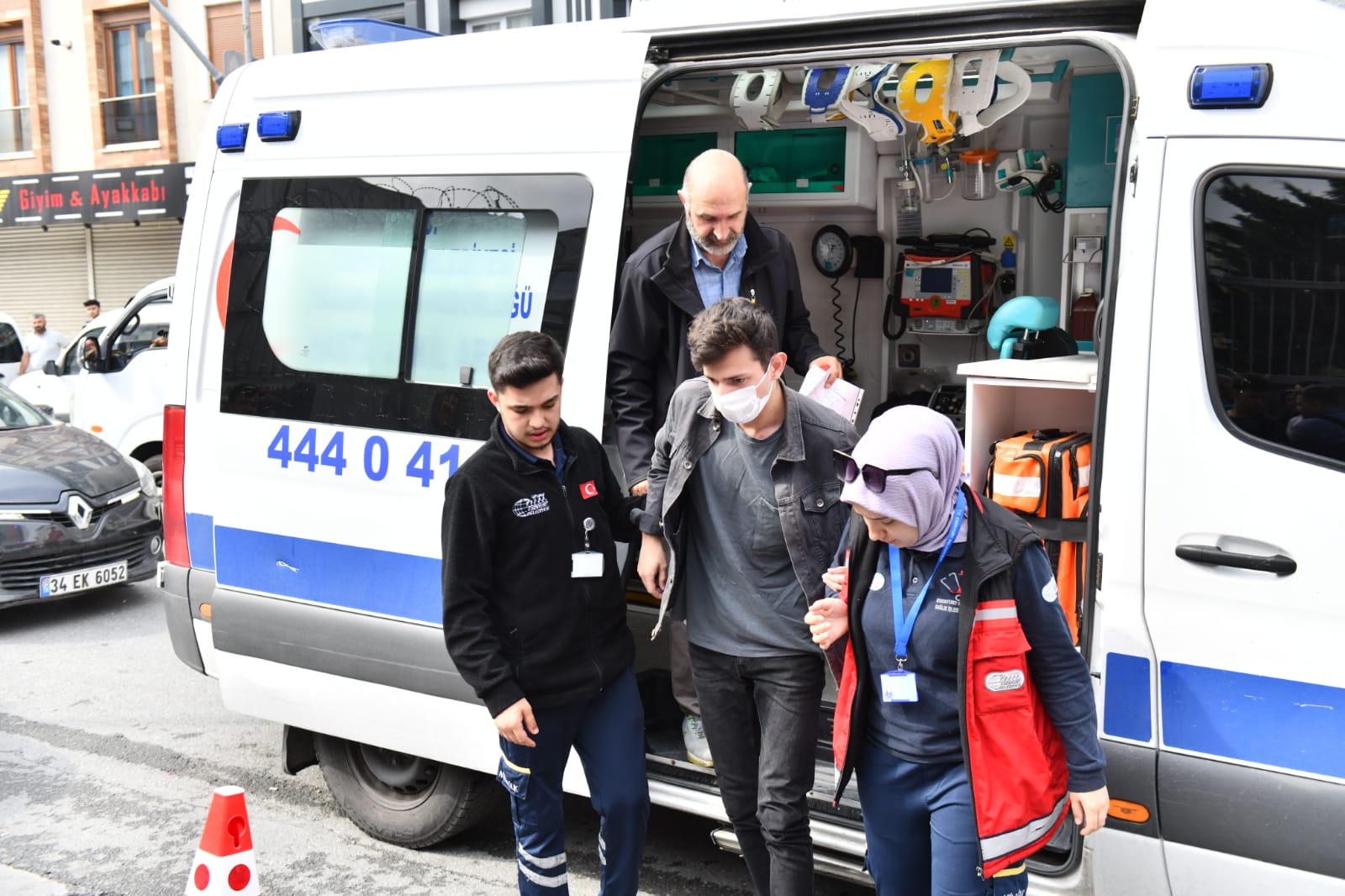 ESENYURTLU YUSUF HASTA NAKİL ARACIYLA SINAVA GÖTÜRÜLDÜ