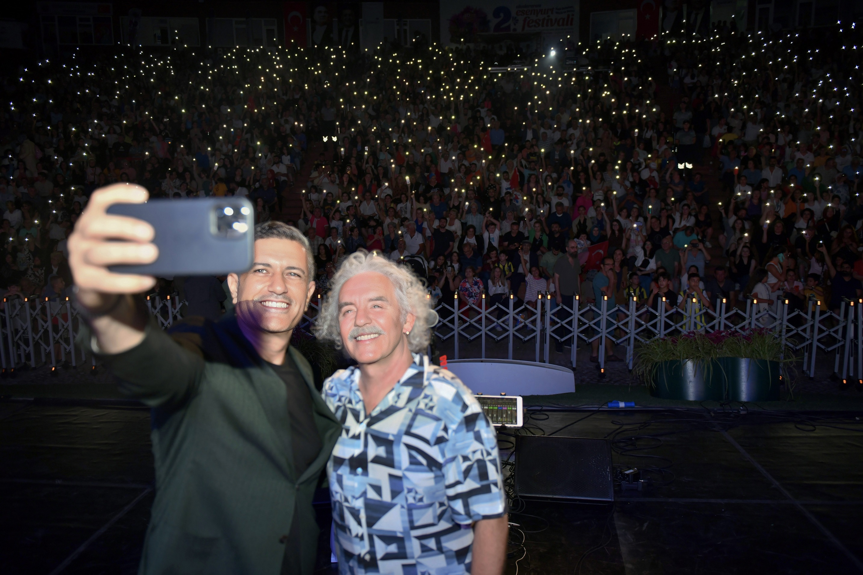 ESENYURT’TA YENİ TÜRKÜ FIRTINASI ESTİ