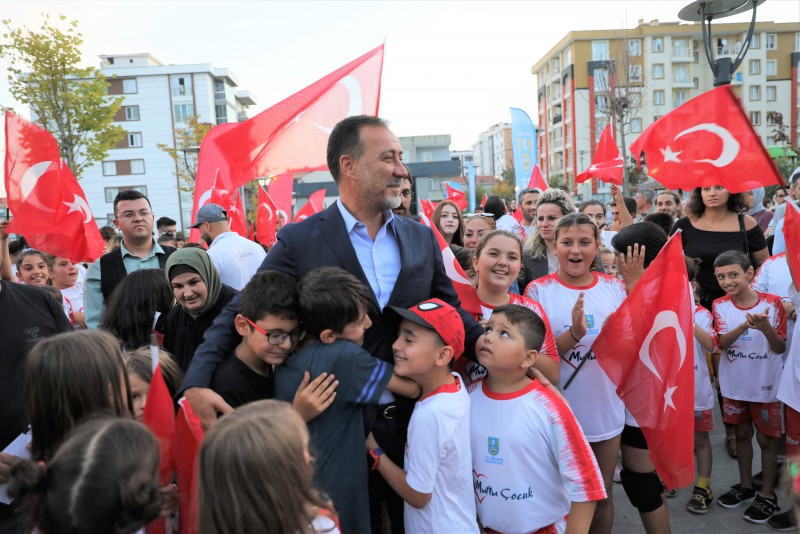 BAŞKAN YILMAZ: “YAZ SPOR OKULLARIMIZDA 3.753 ÖĞRENCİYE ÜCRETSİZ EĞİTİM VERDİK”