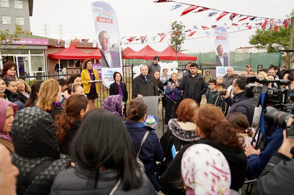 AVCILAR’DA “KADIN SOSYALLEŞME EVİ” AÇILDI