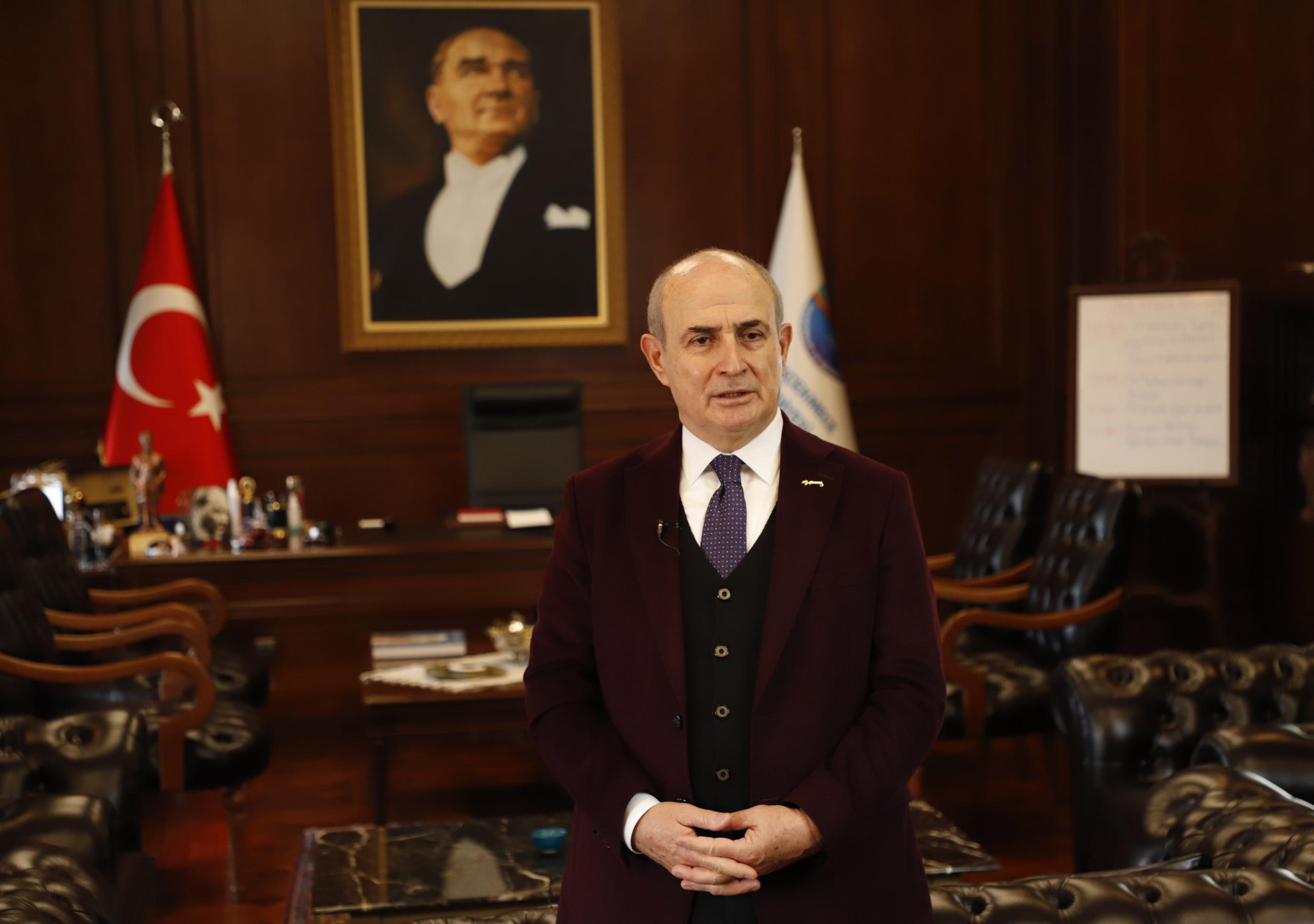 BAŞKAN AKGÜN: ATATÜRK’ÜN MANEVİ ŞAHSİYETİ ÖNÜNDE SAYGIYLA EĞİLİYORUM