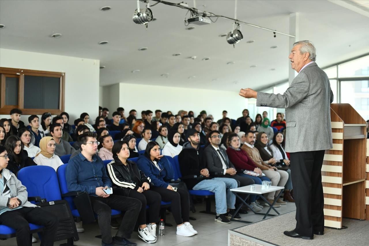 GENÇLER SORDU UZMANLAR YANITLADI