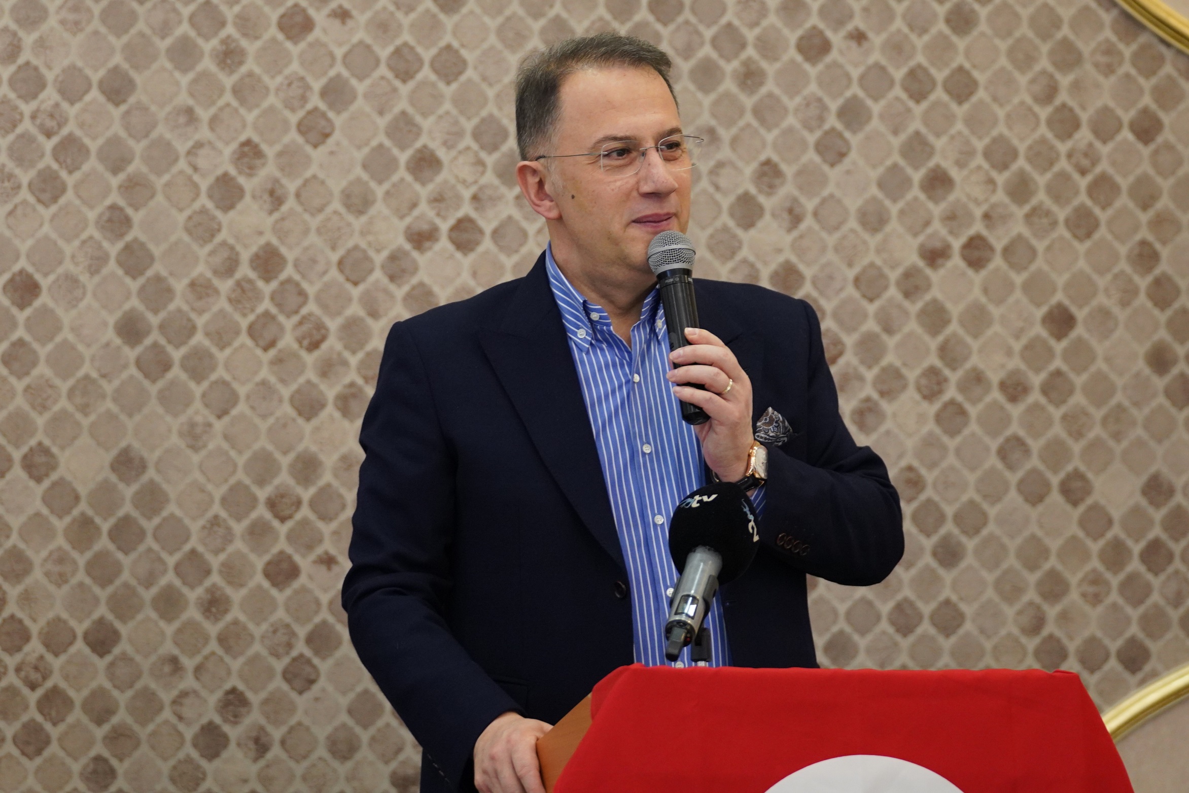 “KADIN MUTLUYSA AİLE DE TOPLUM DA MUTLUDUR”