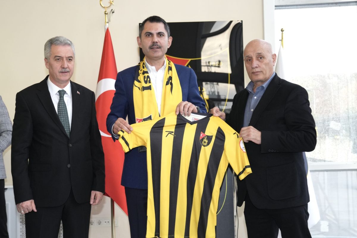 MURAT KURUM VE RECEP EROL’DAN İSTANBULSPOR KULÜBÜ’NE ZİYARET