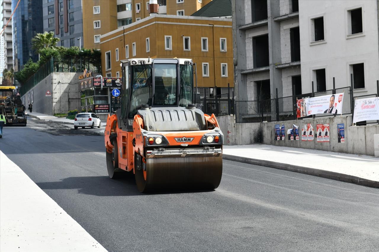 ESENYURT’UN YOLLARI BAKIMLI VE MODERN BİR GÖRÜNÜME KAVUŞTU