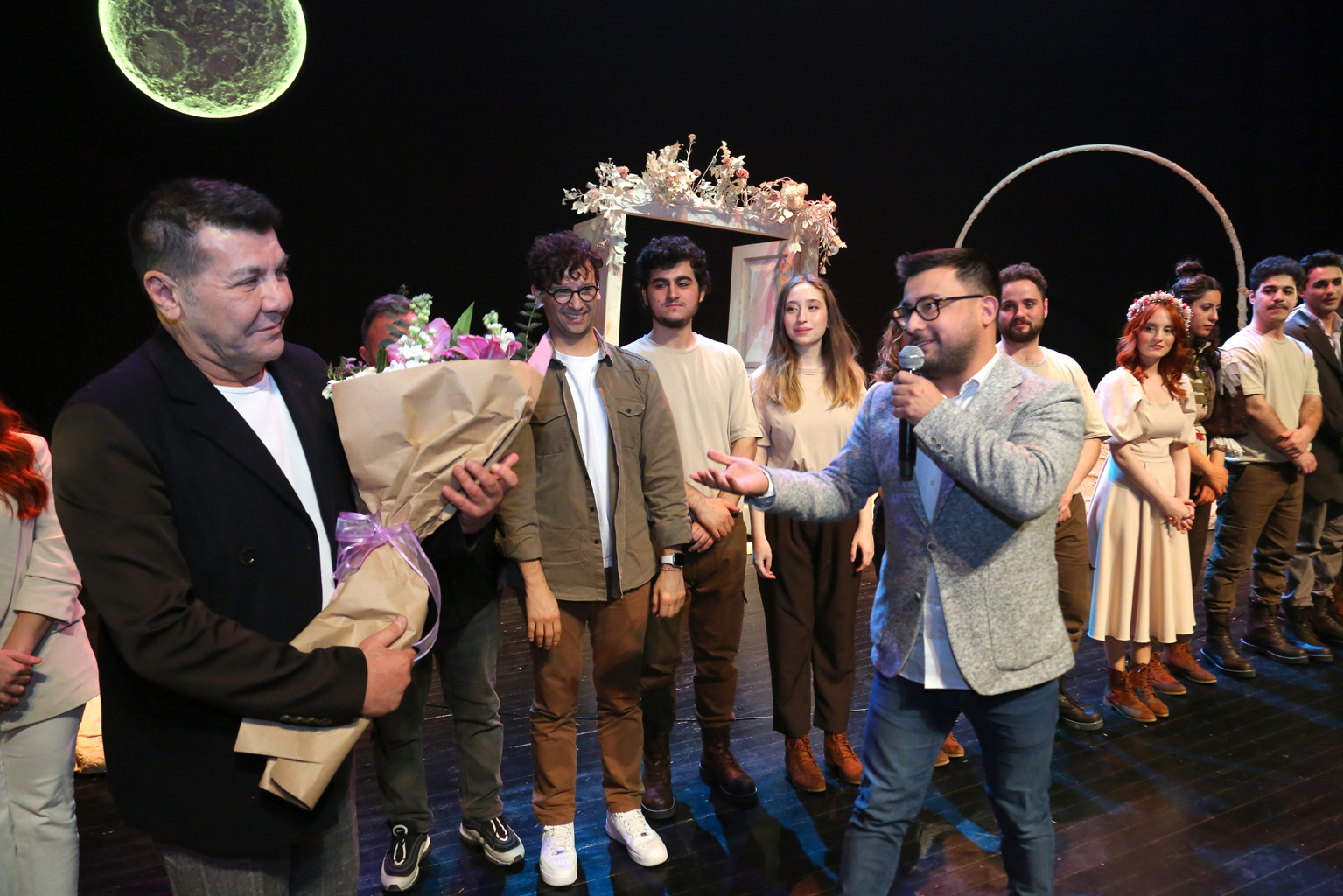 KÜÇÜKÇEKMECE BELEDİYESİ TİYATRO OKULU ‘DÜŞ OYUNU’YLA PERDE AÇTI
