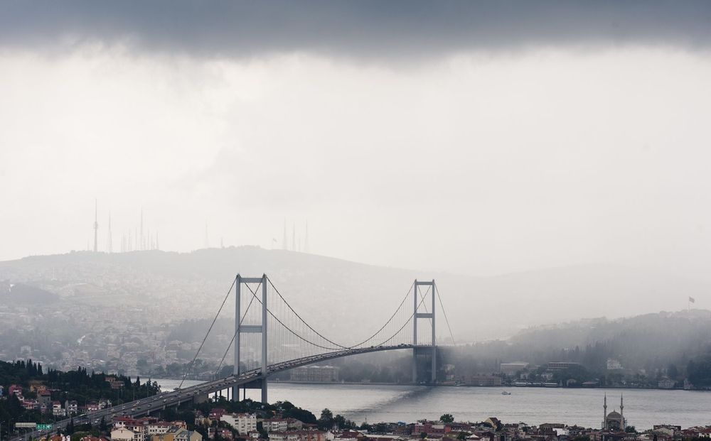 AKOM’DAN SAĞANAK YAĞIŞ VE FIRTINA UYARISI