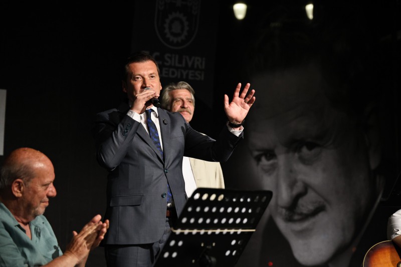 SİLİVRİ BELEDİYESİ’NDEN NAZIM HİKMET’İN VEFATININ 61. YIL DÖNÜMÜNDE ANMA ETKİNLİĞİ