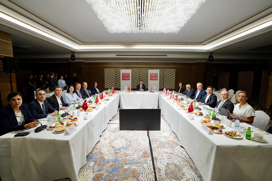 TBB’NİN 6 ŞUBAT DEPREM BÖLGESİ RAPORU: BELEDİYELERİN GÜÇLENDİRİLMESİ ULUSAL ÖNCELİK OLMALI