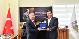 BAŞKAN ÖZER: YERELDE KAZANDIĞIMIZ ZAFERİ GENEL İKTİDARLA TAÇLANDIRACAĞIZ