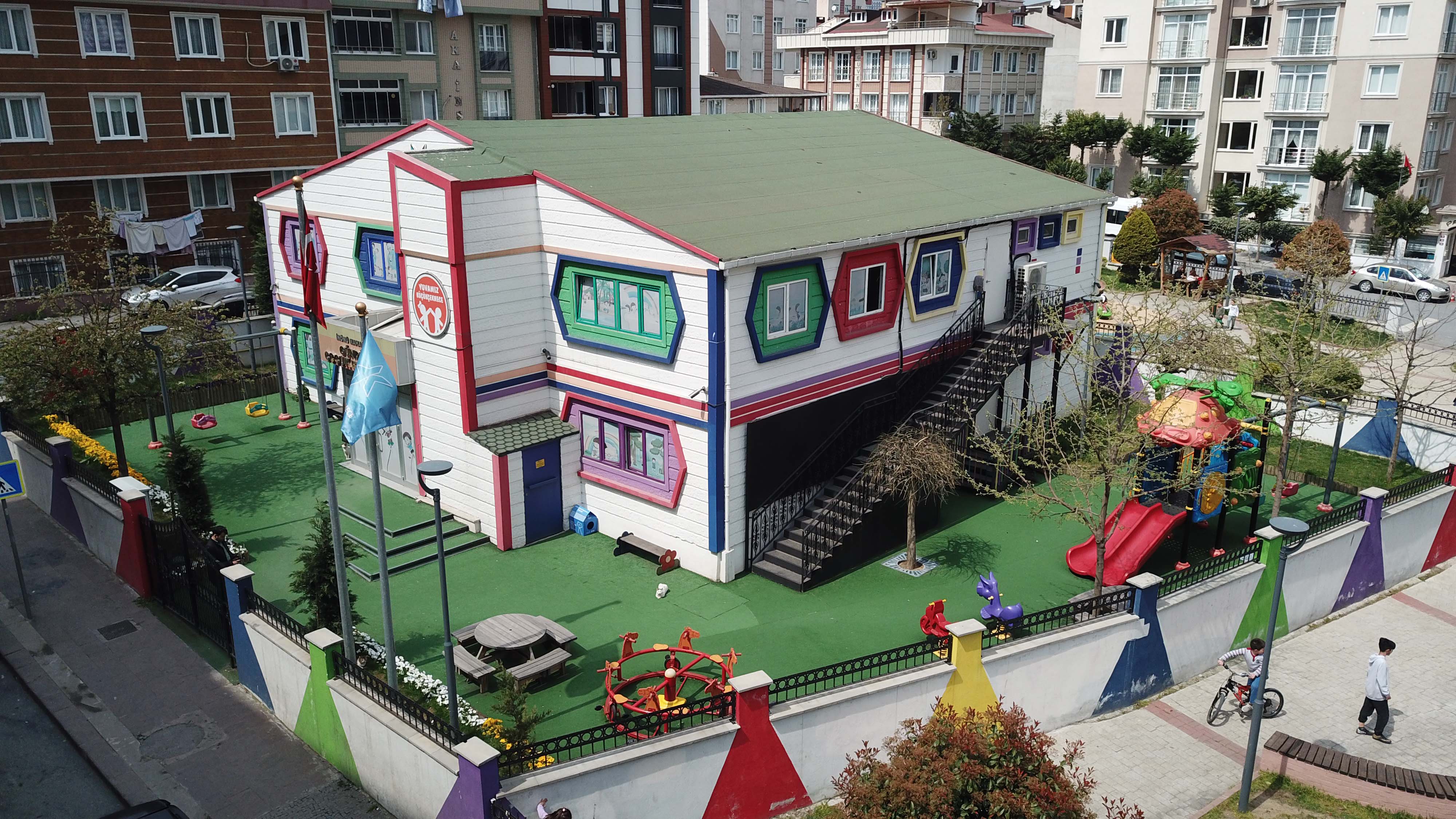 KÜÇÜKÇEKMECE BELEDİYESİ GÜNDÜZ ÇOCUK BAKIMEVLERİ, GELECEĞE YATIRIM YAPIYOR