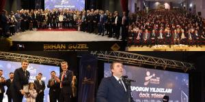 SPORUN YILDIZLARI ÖDÜLLERI SAHIPLERINI BULDU!