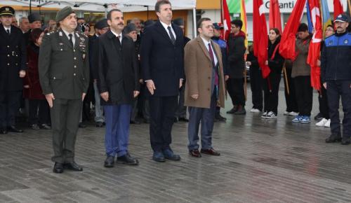 ÇATALCA’DA ÇANAKKALE ZAFERİ’NİN 110’UNCU YIL DÖNÜMÜ KUTLANDI